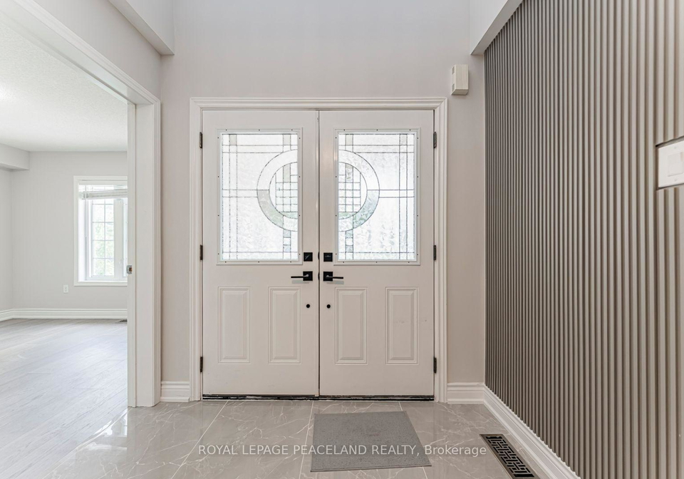 152-flagstone-way-newmarket-ontario-n13535988
