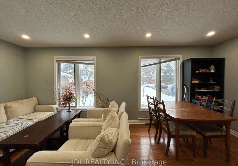 110-robinson-st-street-markham-ontario-n13536324