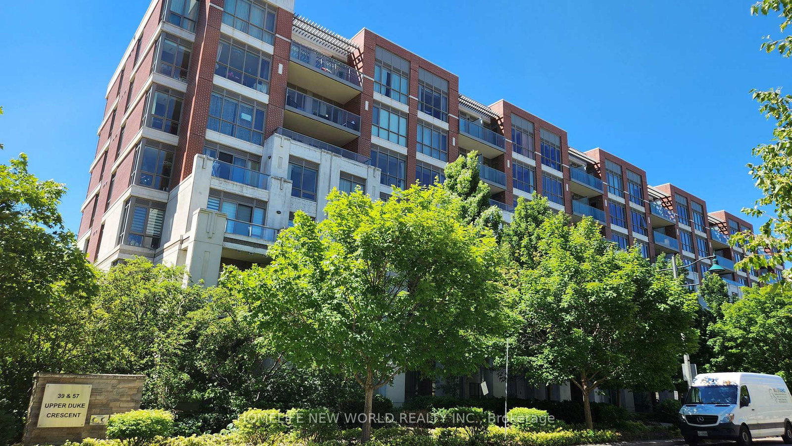 39-upper-duke-crescent-markham-ontario-n13536640