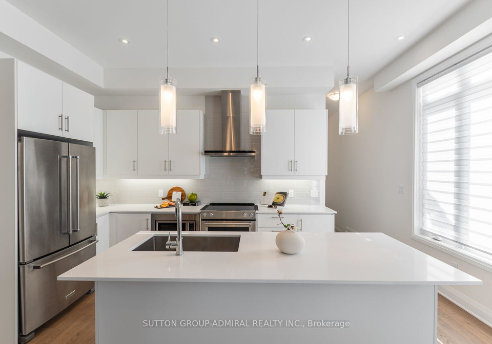 2-lois-torrance-trail-uxbridge-ontario-n13536868
