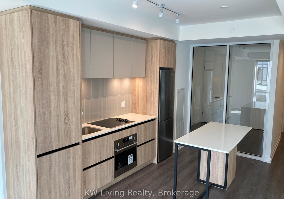 8-beverley-glen-boulevard-vaughan-ontario-n13538208