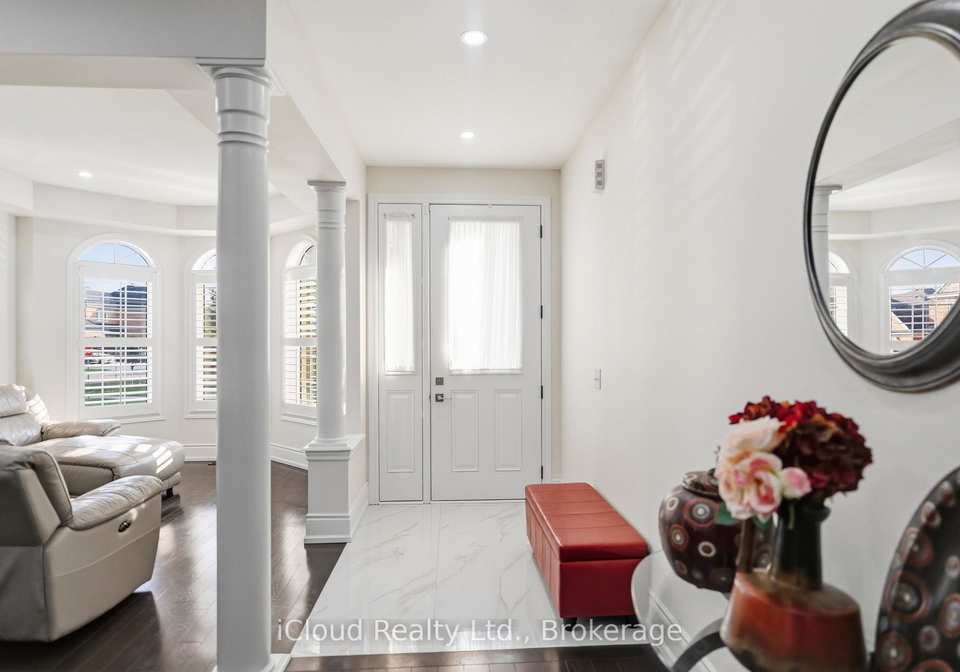 5-leith-drive-bradford-west-gwillimbury-ontario-n13538216