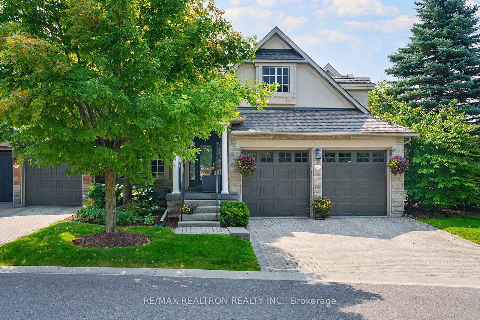 7-wilton-trail-aurora-ontario-n13538370