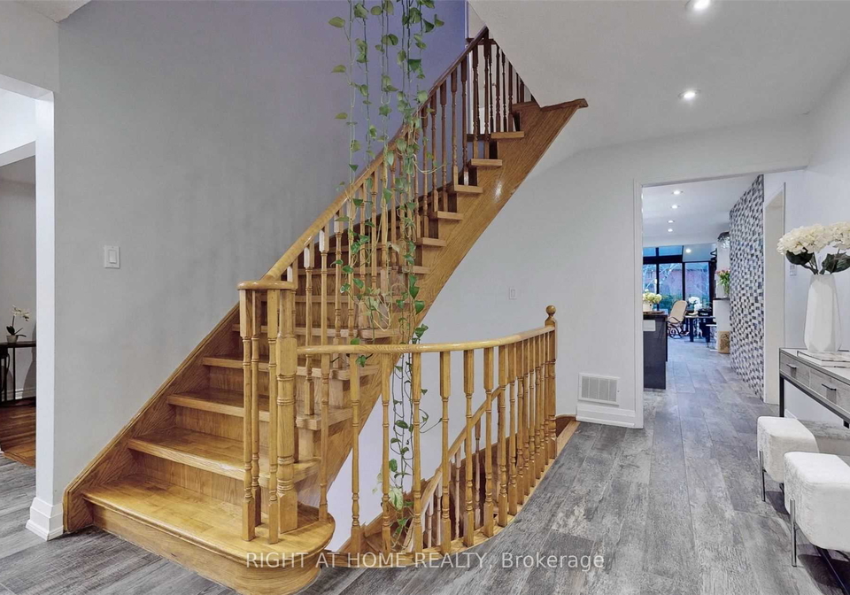 43-topham-crescent-richmond-hill-ontario-n13538704