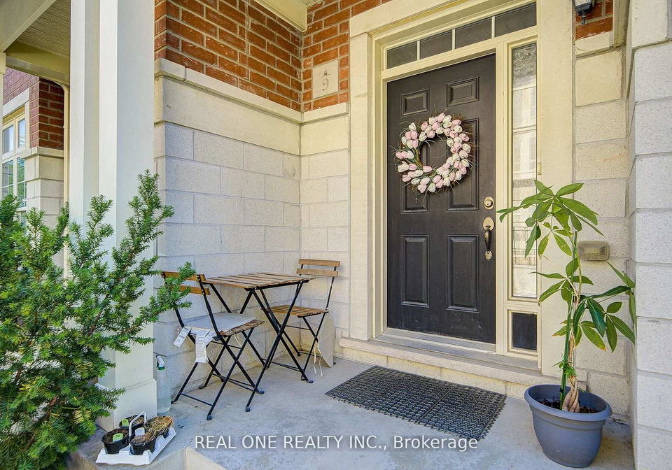 9-ruskov-lane-markham-ontario-n13538760