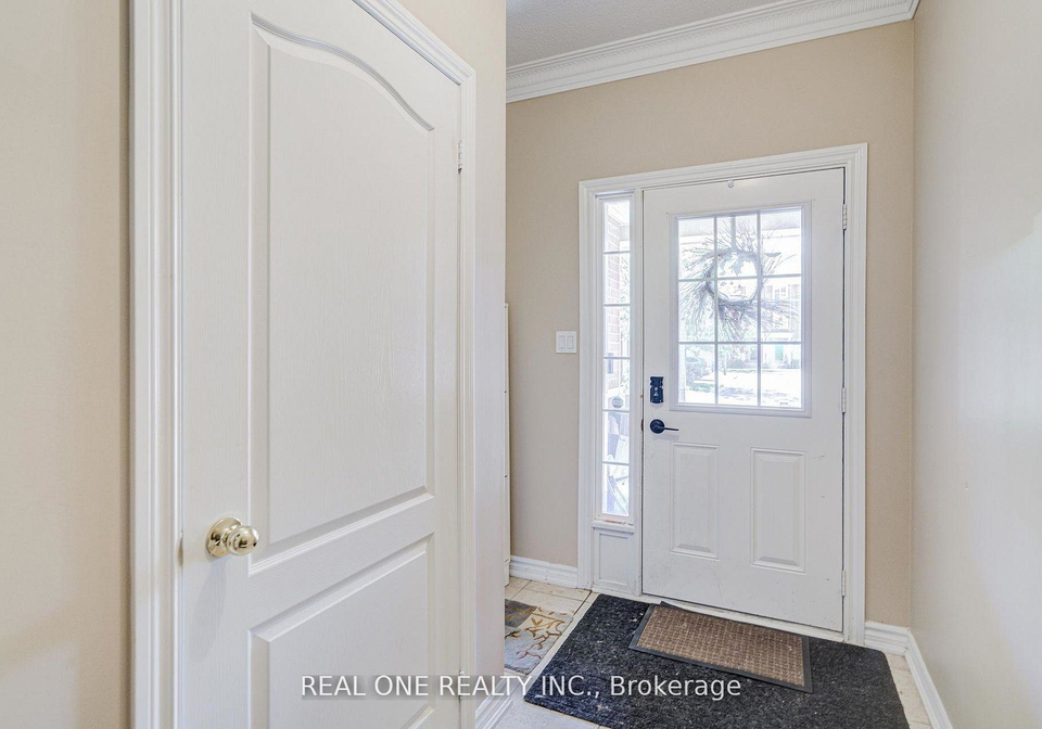 9-ruskov-lane-markham-ontario-n13538760