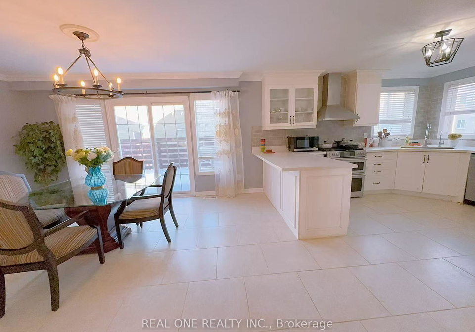 193-dean-burton-lane-newmarket-ontario-n13539110