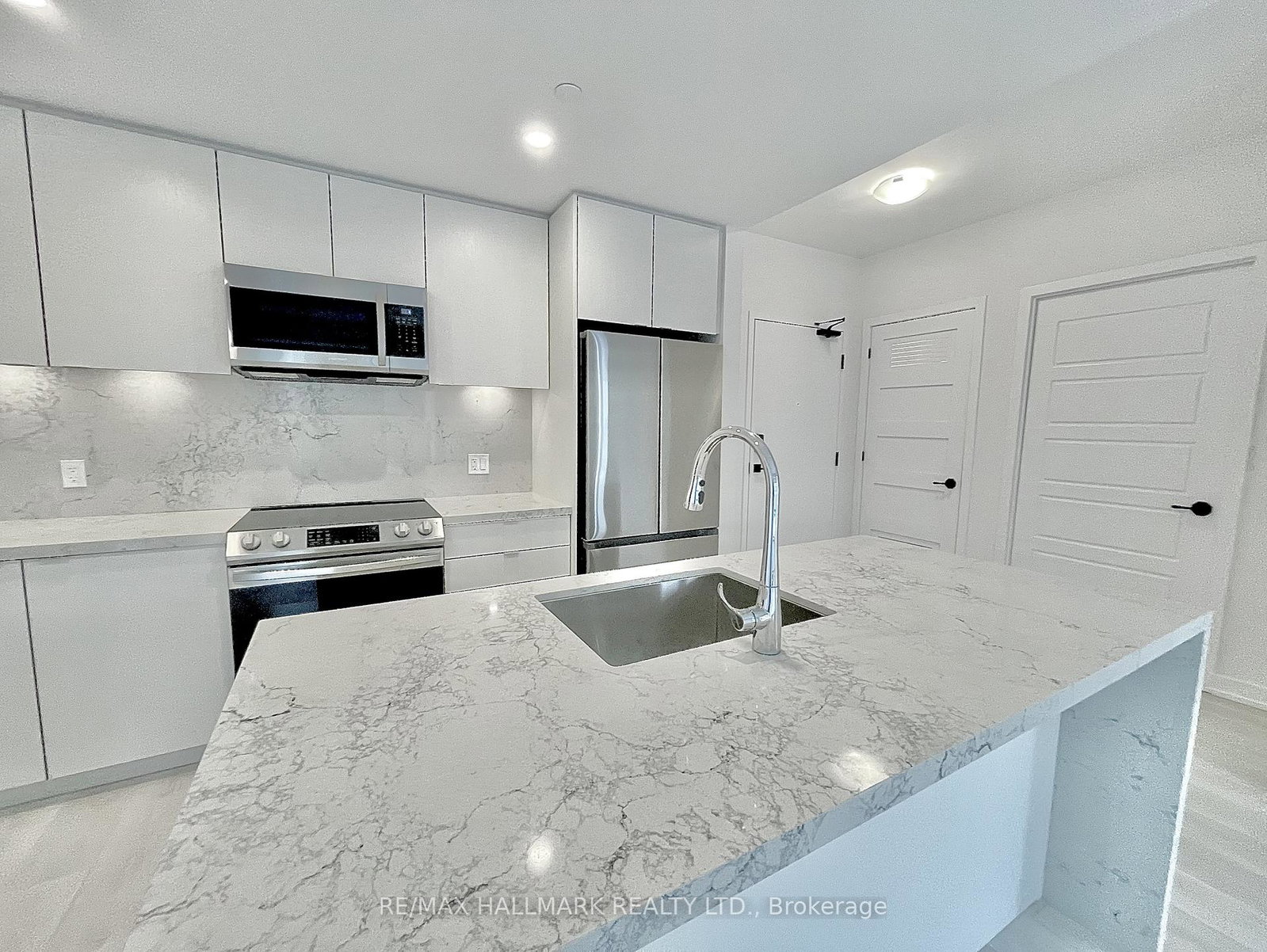 415-sea-ray-avenue-innisfil-ontario-n13540504