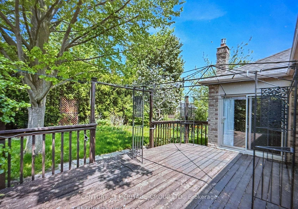 137-grant-blight-crescent-newmarket-ontario-n13540902