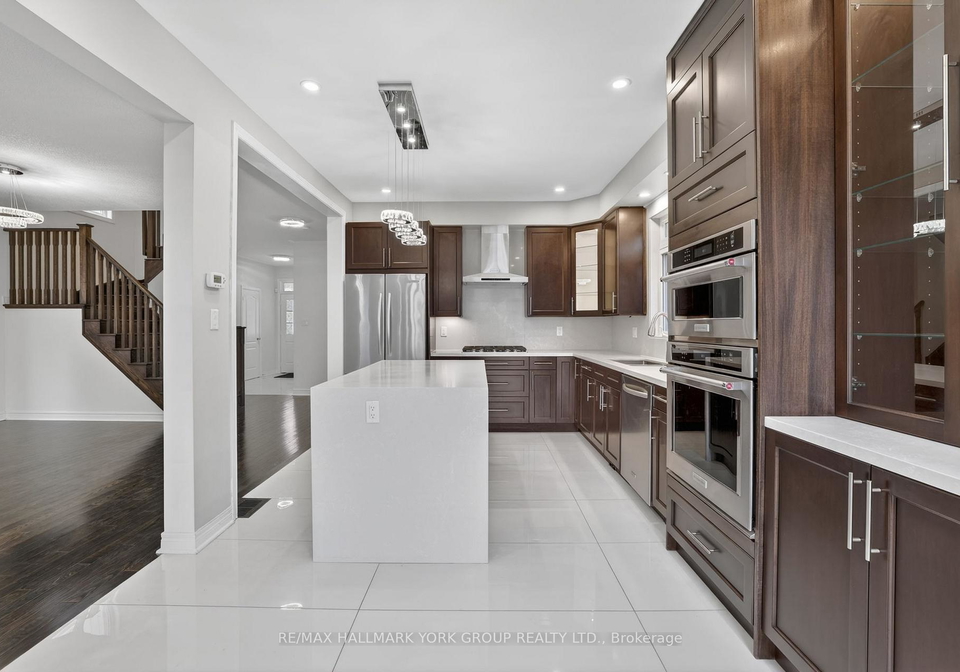 35-amberwing-landing-bradford-west-gwillimbury-ontario-n13541708