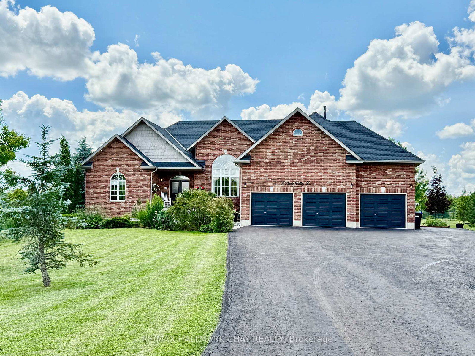 9-apple-valley-lane-adjala-tosorontio-ontario-n13541940