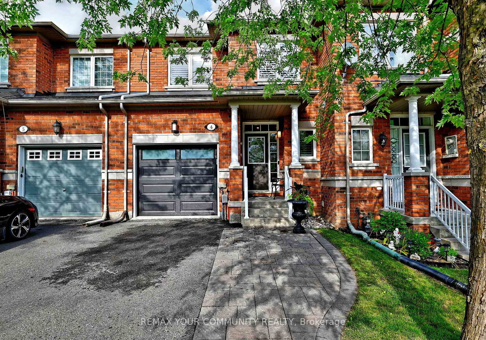 8-townwood-drive-richmond-hill-ontario-n13542508
