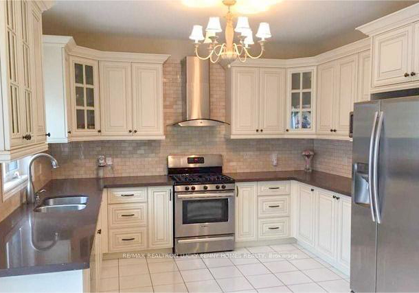 15-sheila-crescent-richmond-hill-ontario-n13542988