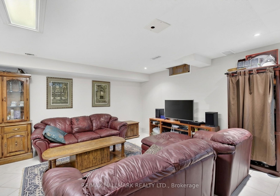 626-napa-valley-avenue-vaughan-ontario-n13543138