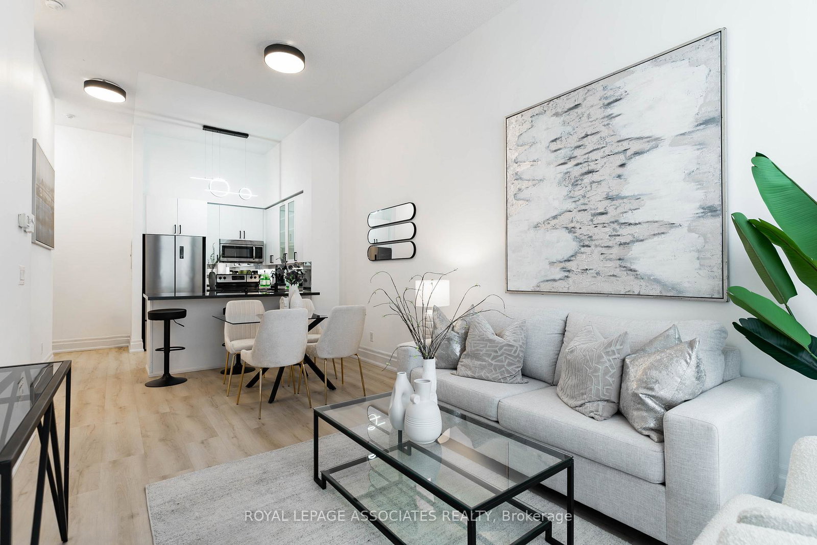 111-upper-duke-crescent-markham-ontario-n13543164