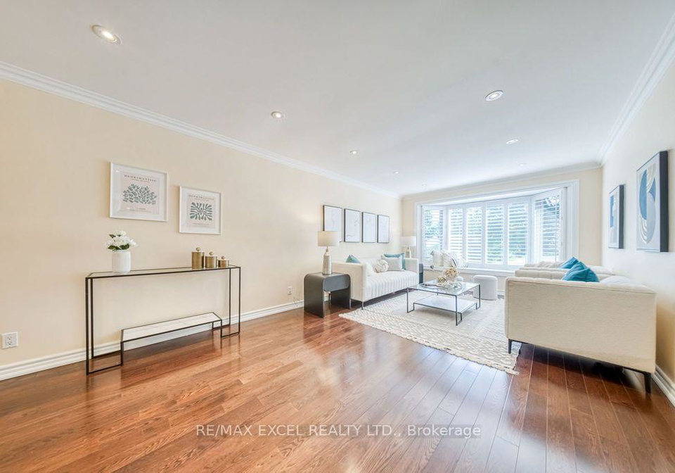 120-drakefield-road-markham-ontario-n13543252