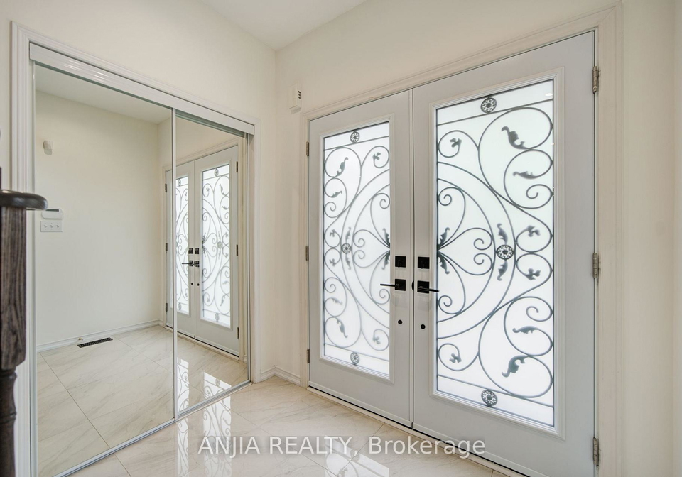 106-vera-lynn-crescent-whitchurch-stouffville-ontario-n13543292