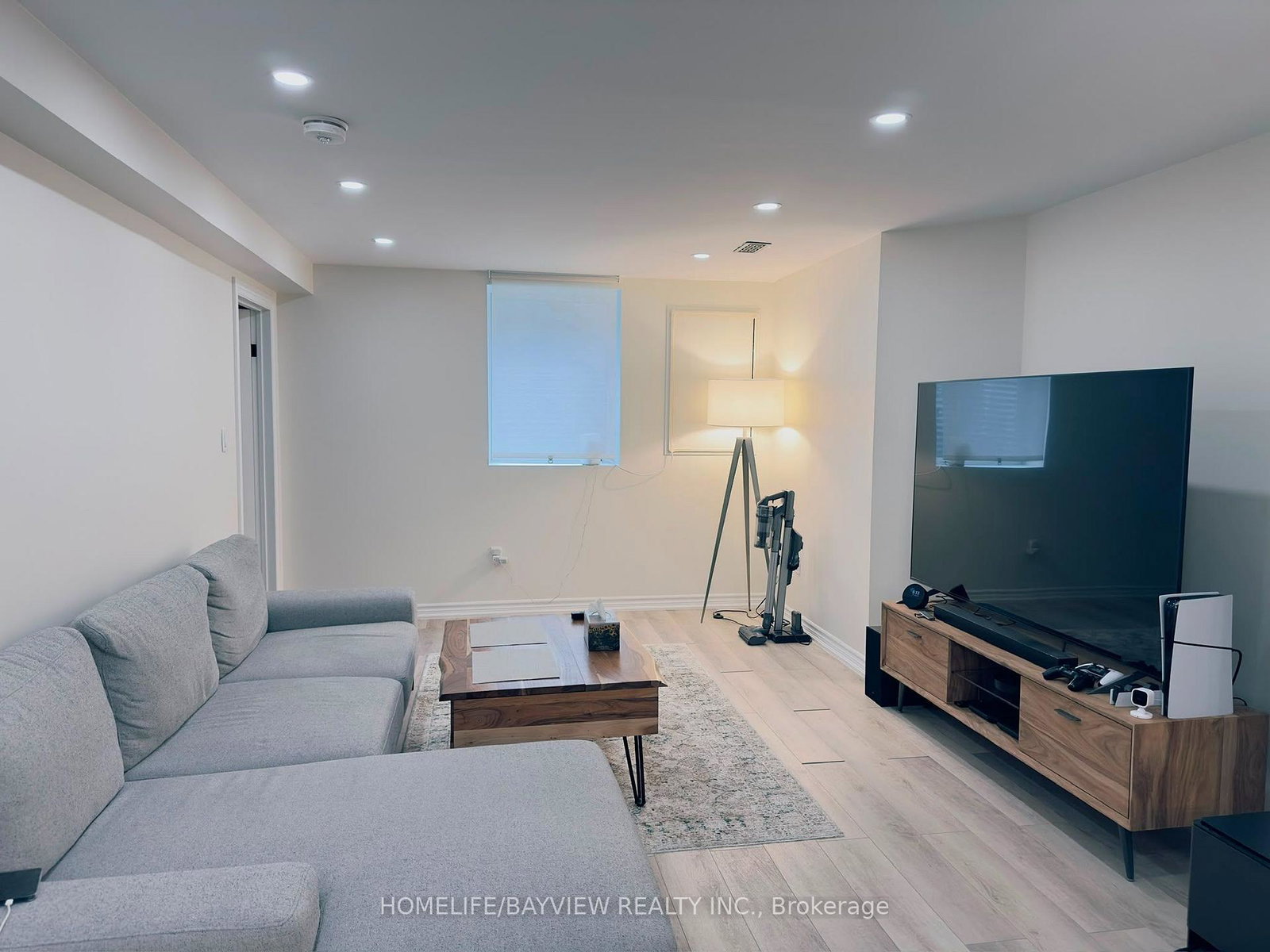 128-adam-place-newmarket-ontario-n13543504