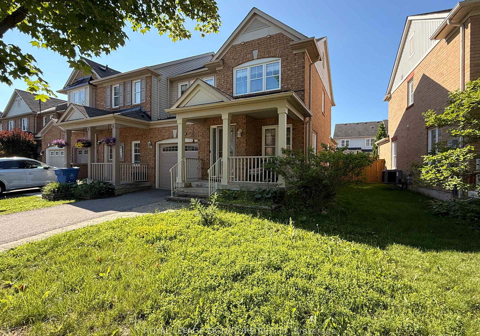 211-chilcott-crescent-newmarket-ontario-n13543914