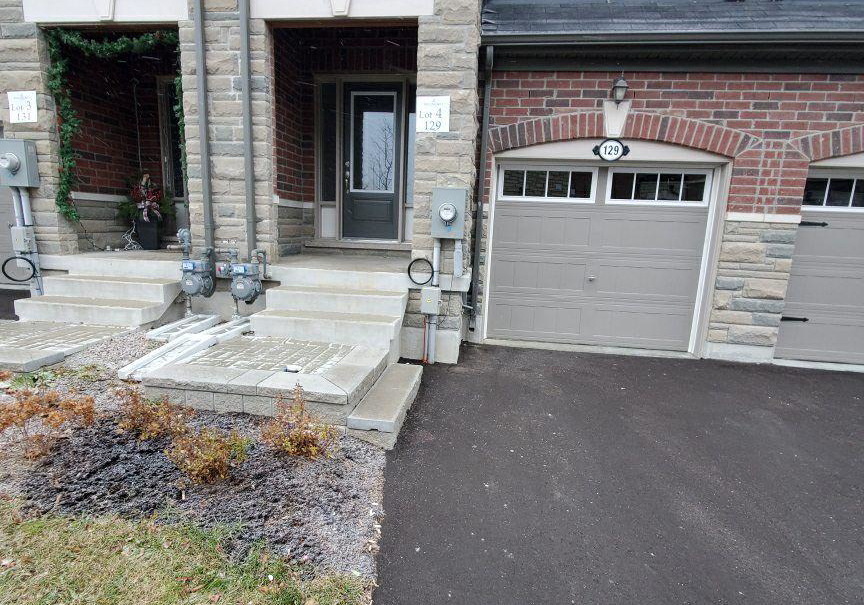 129-gordon-circle-newmarket-ontario-n13543956