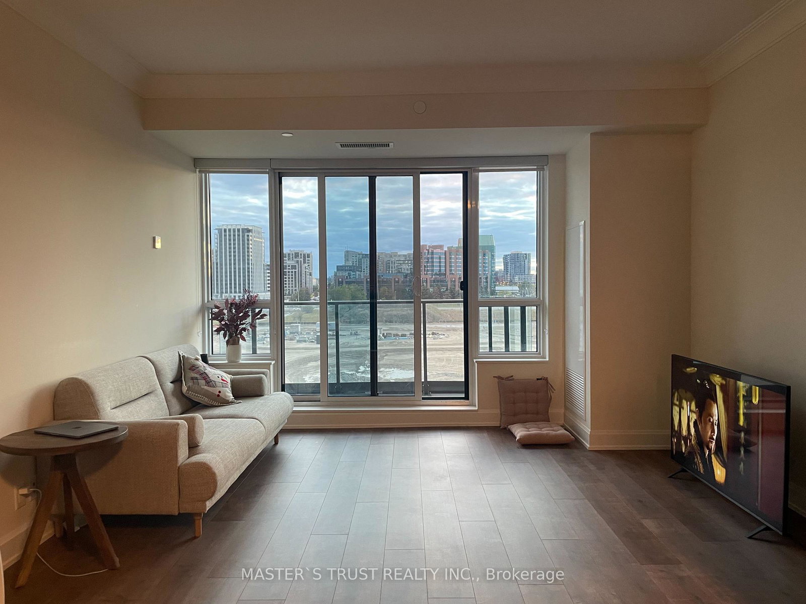 8-water-walk-drive-markham-ontario-n13545794