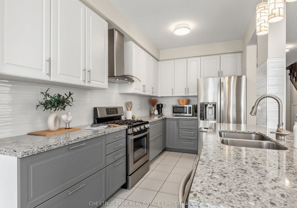 11-constable-street-aurora-ontario-n13546082