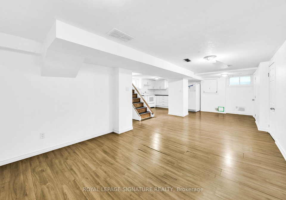 43-parkside-drive-newmarket-ontario-n13546274