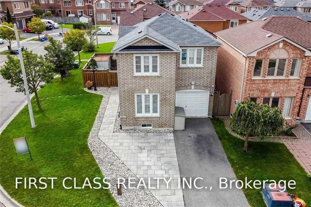 67-denton-circle-vaughan-ontario-n13546524