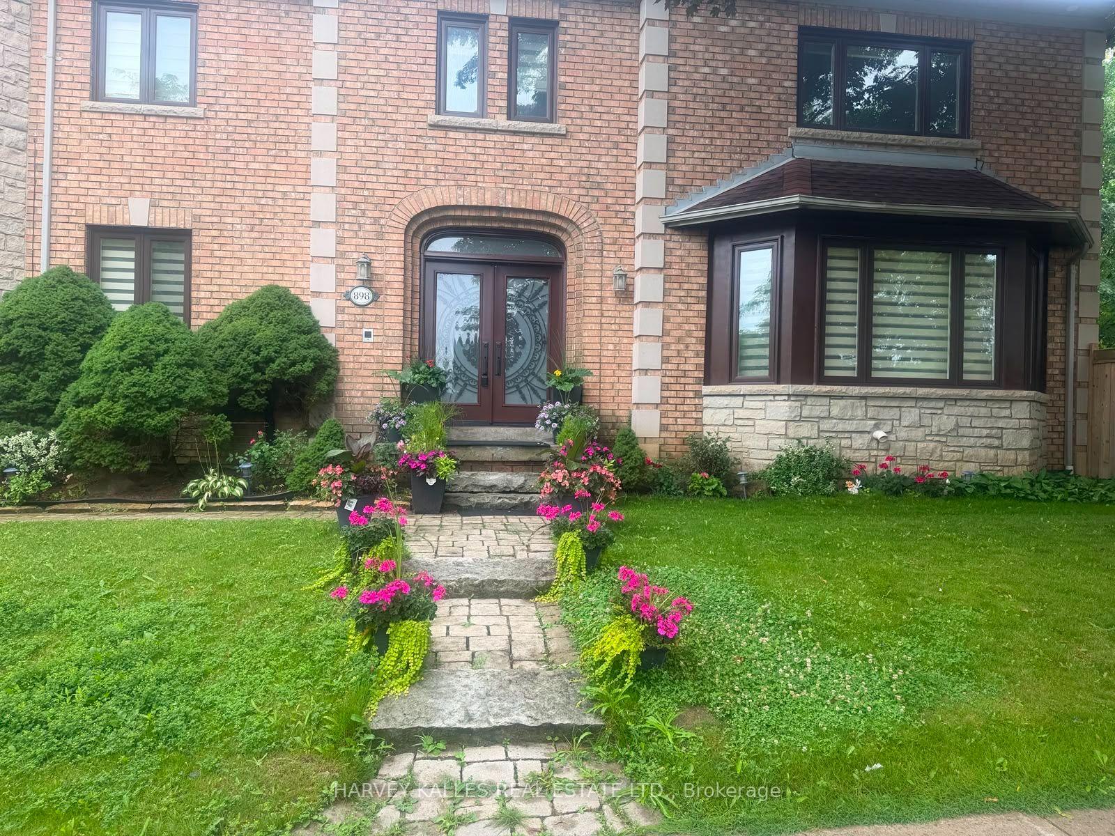 898-stonehaven-avenue-newmarket-ontario-n13548842