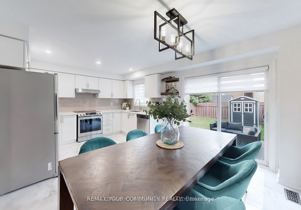 52-four-seasons-crescent-east-gwillimbury-ontario-n13549512