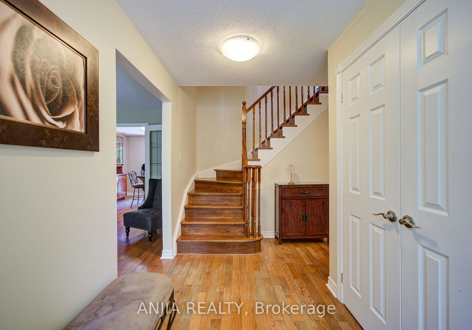 54-meyer-circle-markham-ontario-n13550526