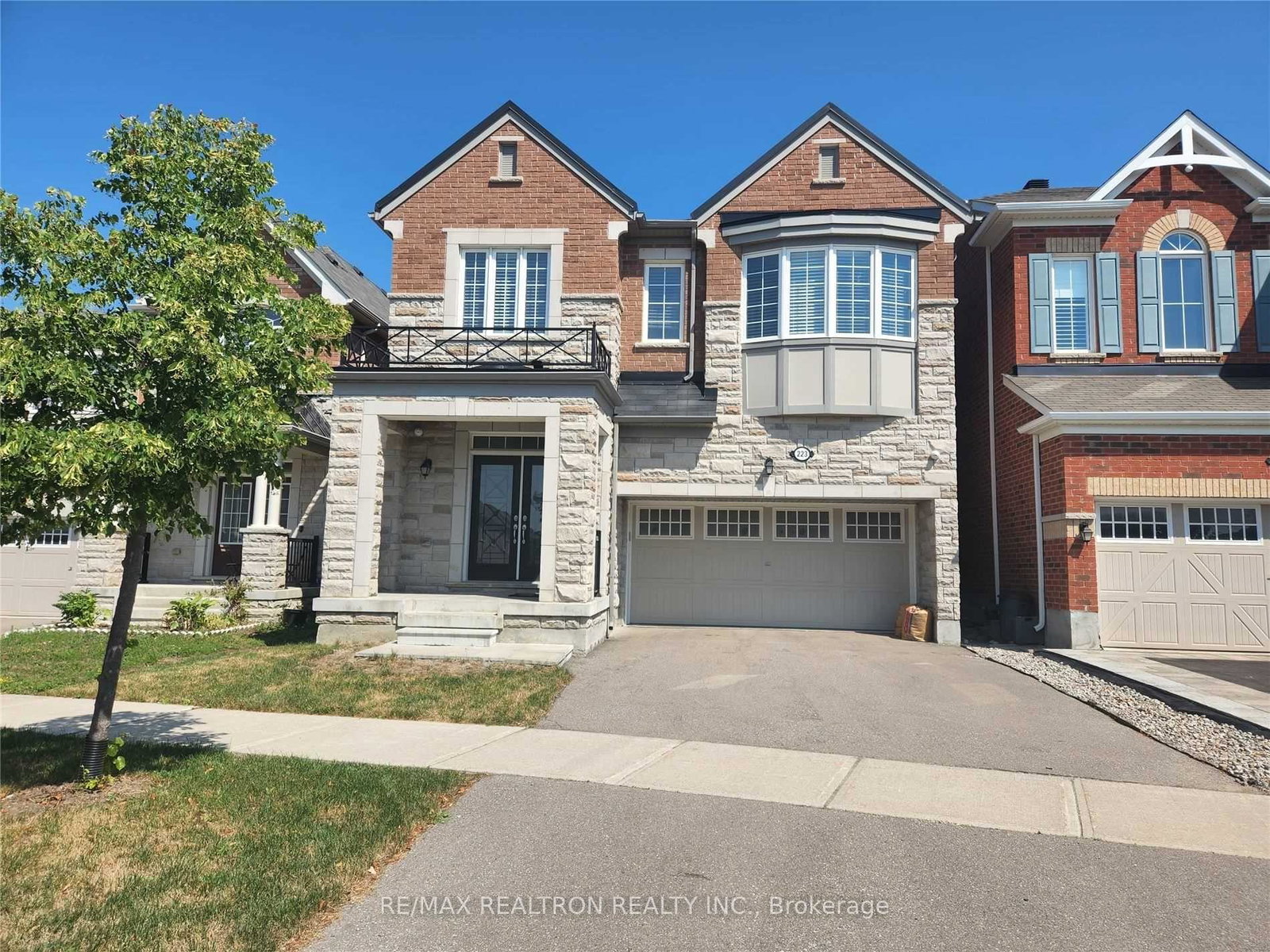 223-thomas-phillips-drive-aurora-ontario-n13551636
