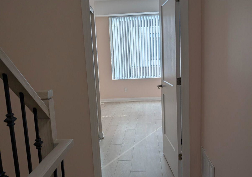 1050-portage-parkway-vaughan-ontario-n13552232