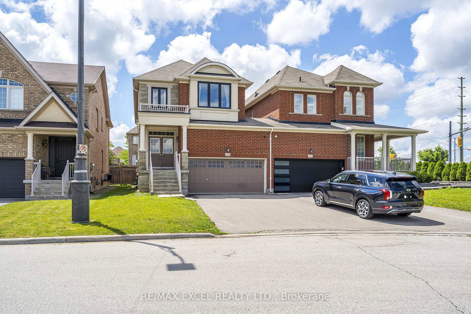 129-lewis-honey-drive-aurora-ontario-n13552300