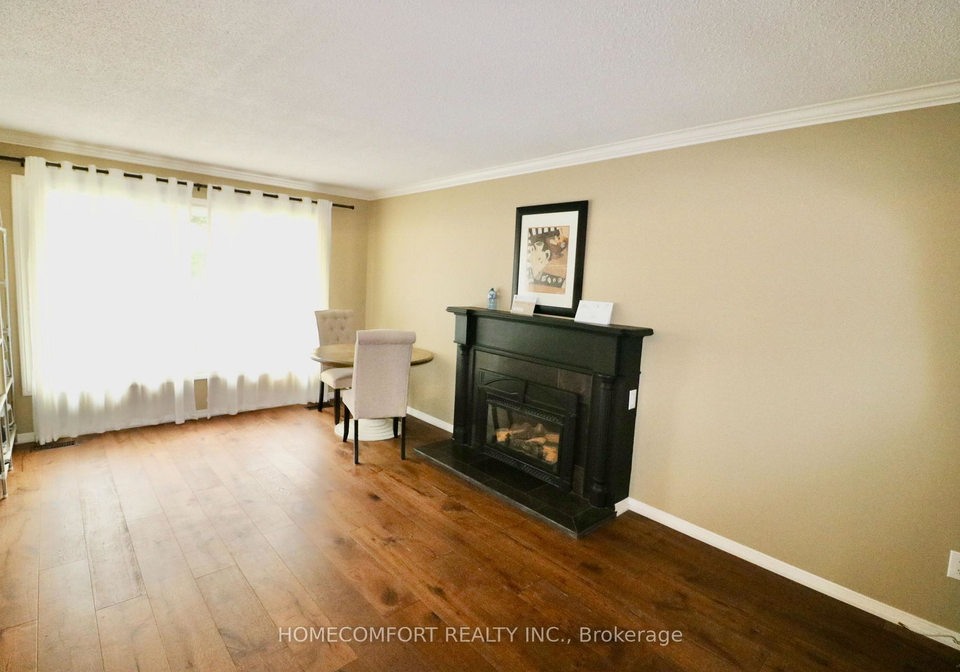 12-banbury-court-aurora-ontario-n13552388