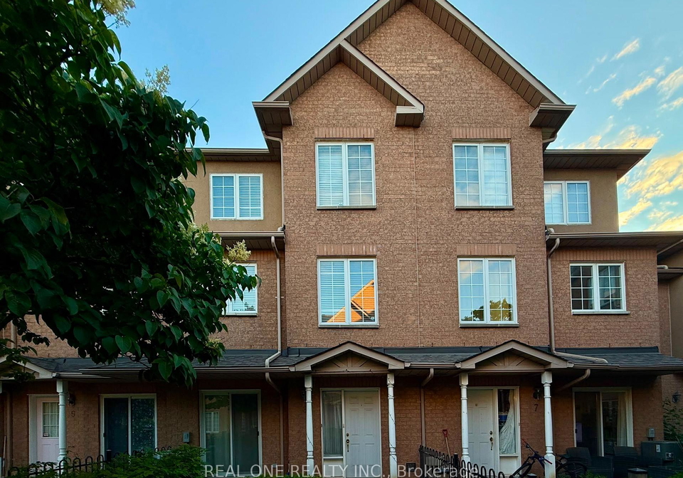 12-st-moritz-way-markham-ontario-n13552400