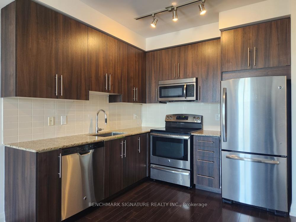 7161-yonge-street-markham-ontario-n13552444