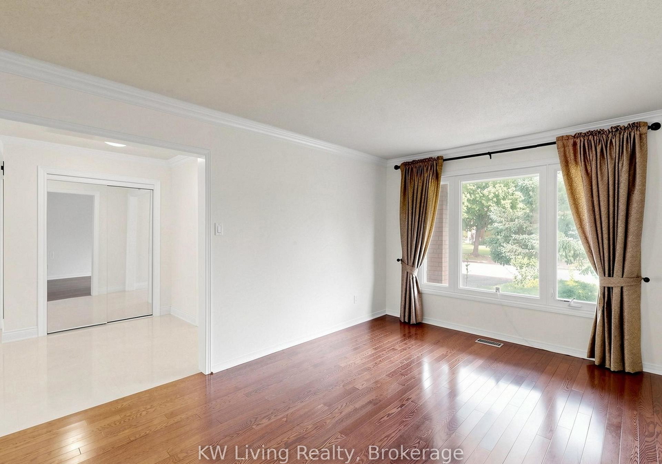 33-southgate-crescent-richmond-hill-ontario-n13552658