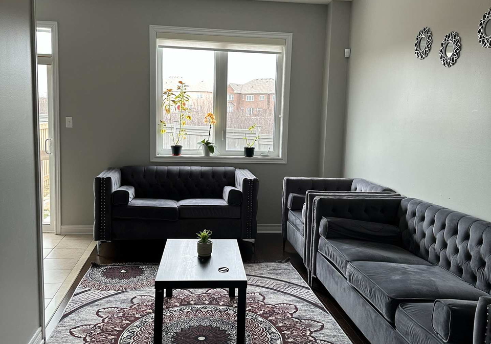 11-collin-court-richmond-hill-ontario-n13553270