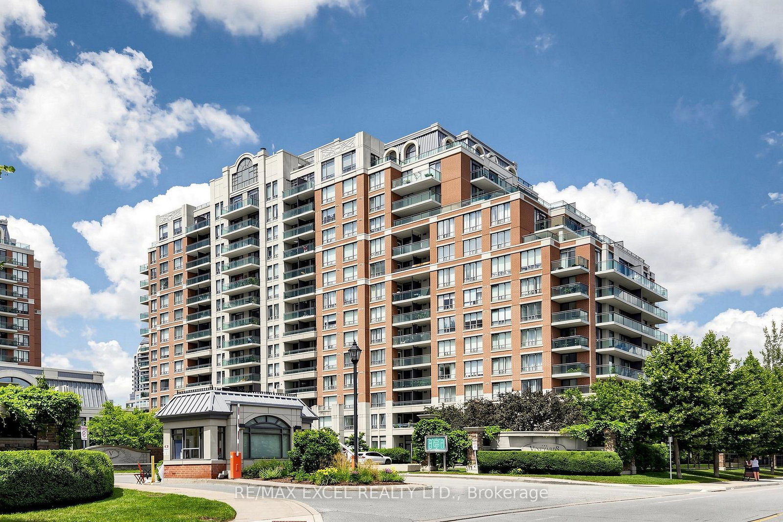 350-red-maple-road-richmond-hill-ontario-n13553342