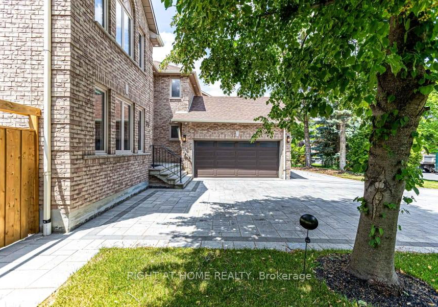 35-harmony-hill-crescent-richmond-hill-ontario-n13553728