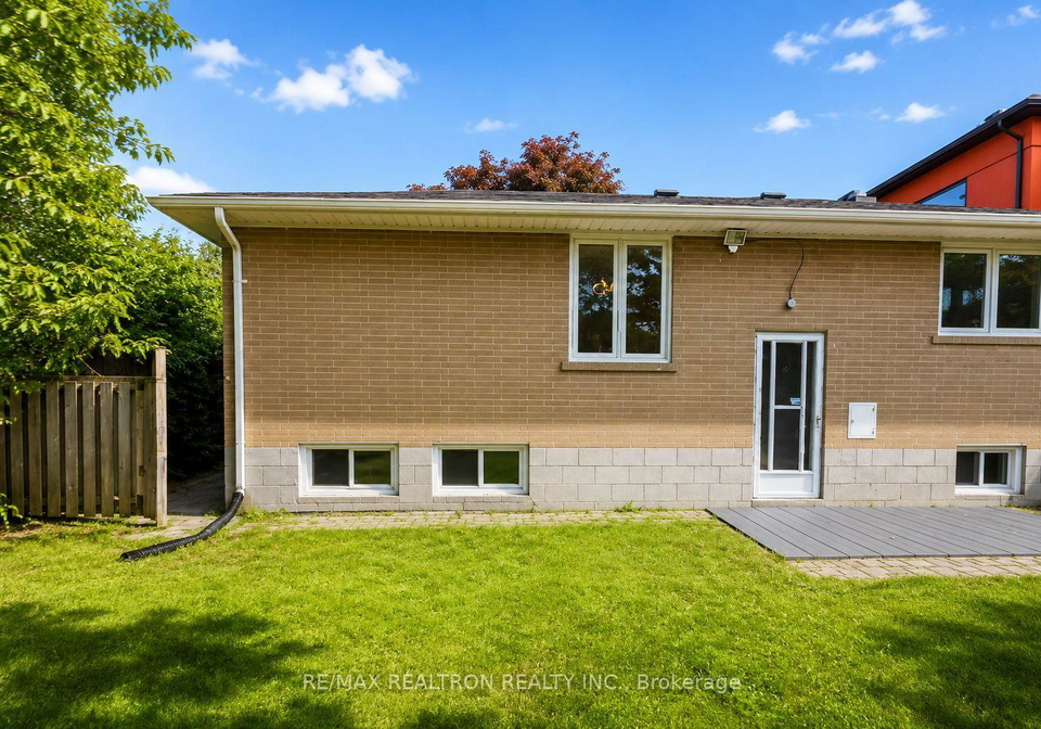 323-elmwood-avenue-richmond-hill-ontario-n13553796