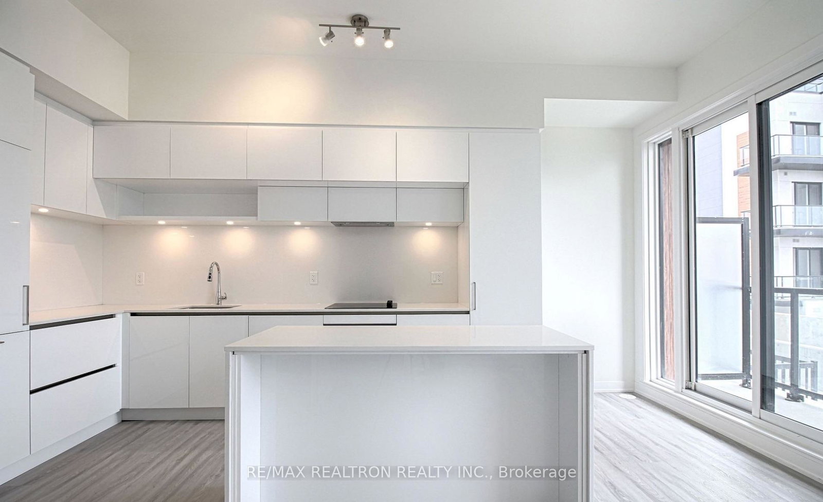 15-david-eyer-road-richmond-hill-ontario-n13553848