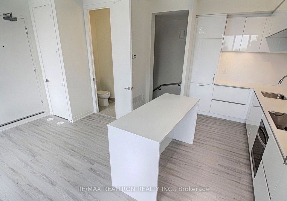 15-david-eyer-road-richmond-hill-ontario-n13553848