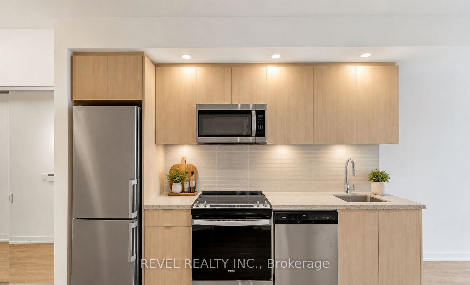 8868-yonge-street-richmond-hill-ontario-n13553974
