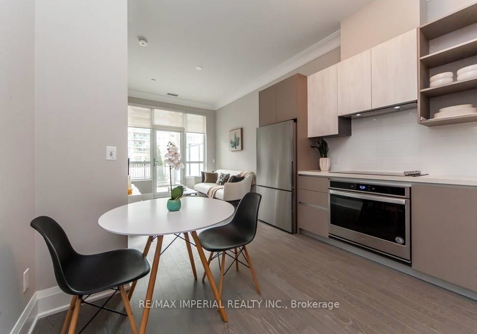 398-highway-7-e-richmond-hill-ontario-n13554000