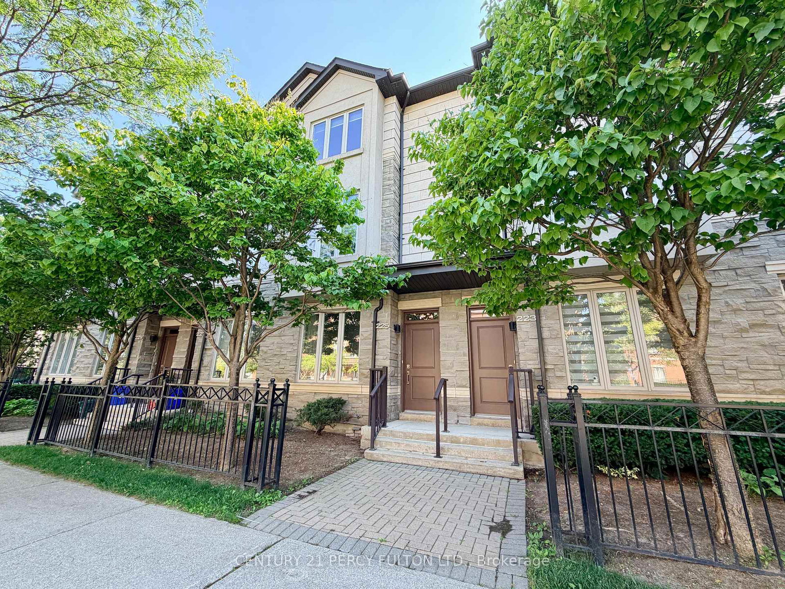 225-south-park-road-markham-ontario-n13554468