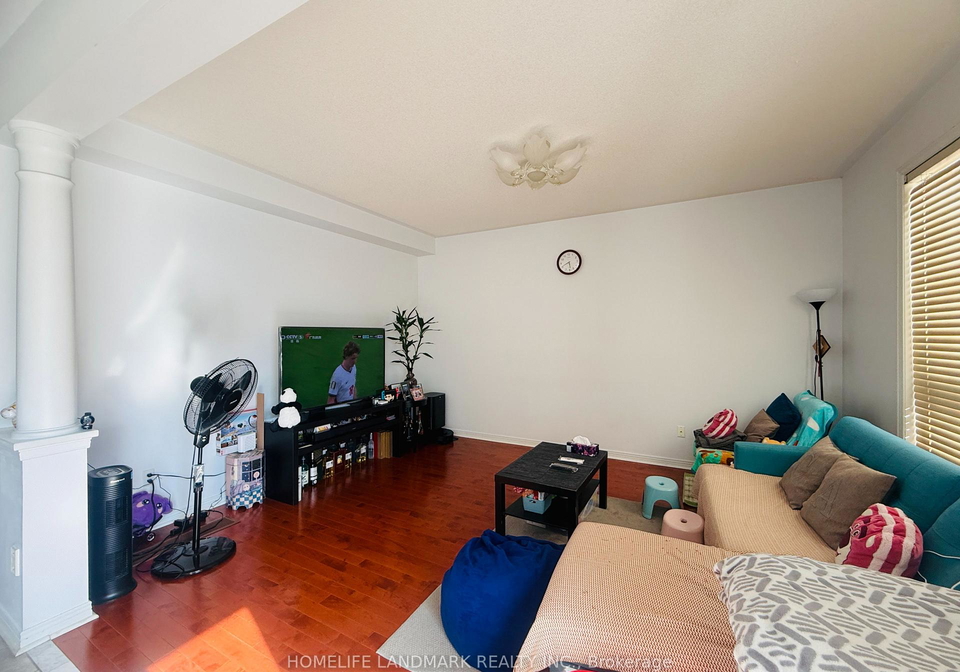 32-oxfordshire-street-markham-ontario-n13554890