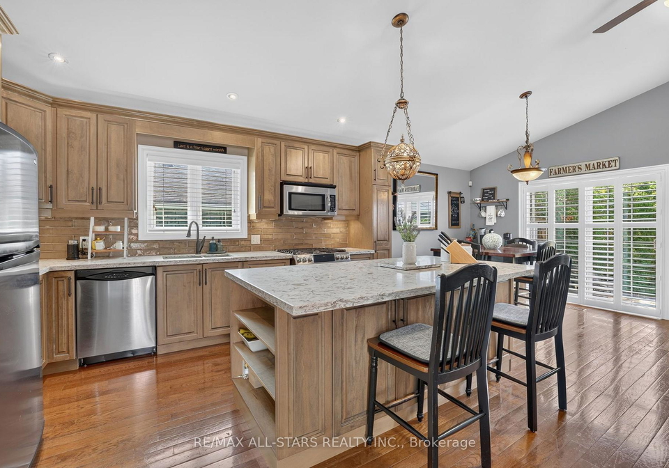 38-evelyn-avenue-georgina-ontario-n13555338