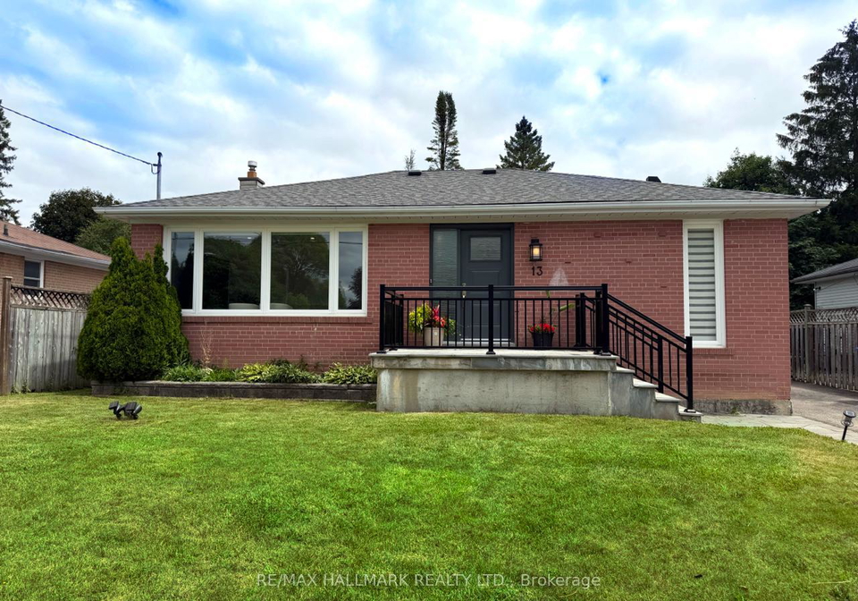 13-patrick-drive-aurora-ontario-n13555346